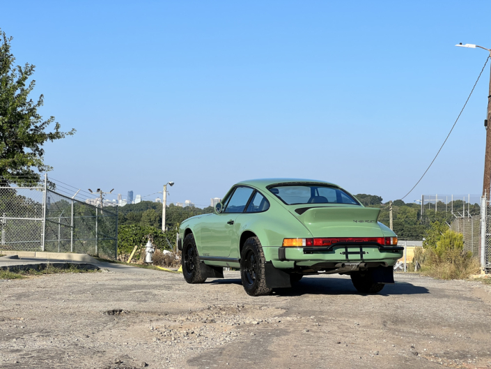 Side View of Leh Keen's Custom Built 1984 911 Carrera