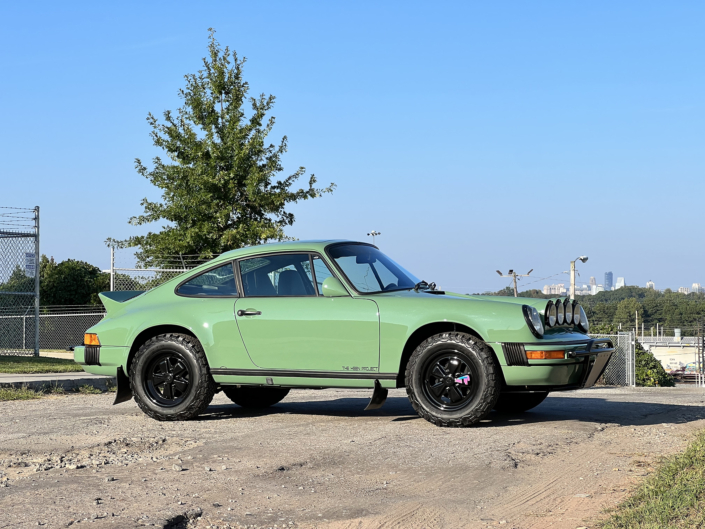 Side View of Leh Keen's Custom Built 1984 911 Carrera